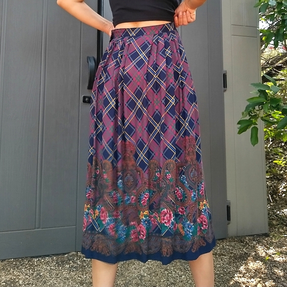 Vintage Pleated Midi Plaid Paisley Skirt - Picture 2 of 6
